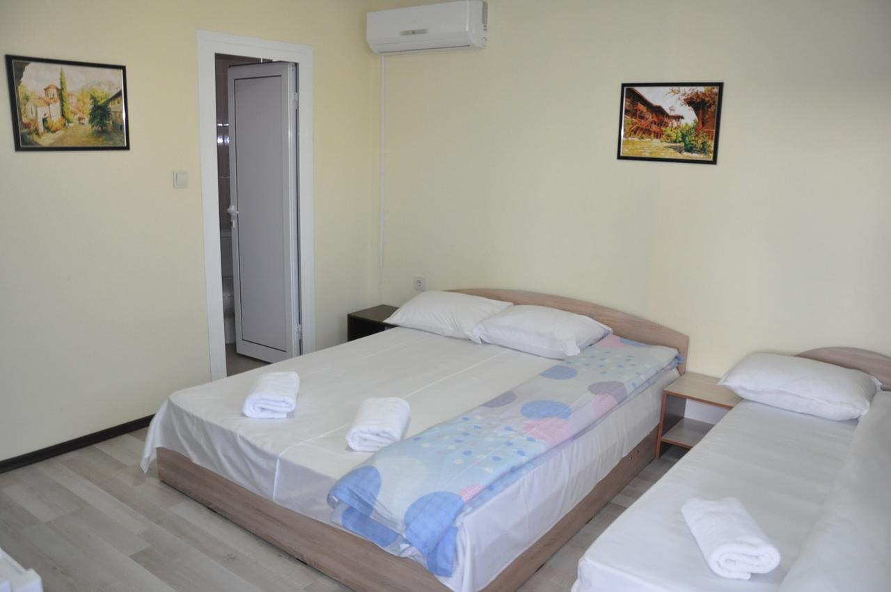 Guest Rooms Simona Opanets Exterior foto